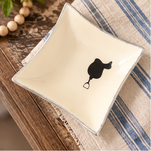 Huntley Equestrian Saddle Ceramic Dish