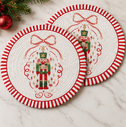 Vintage Christmas Quilted Mini Table Mats — Set of 2