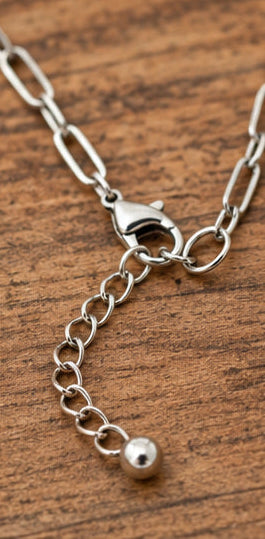 Western Spade Pendant Necklace with Faux Turquoise | Silver Tone