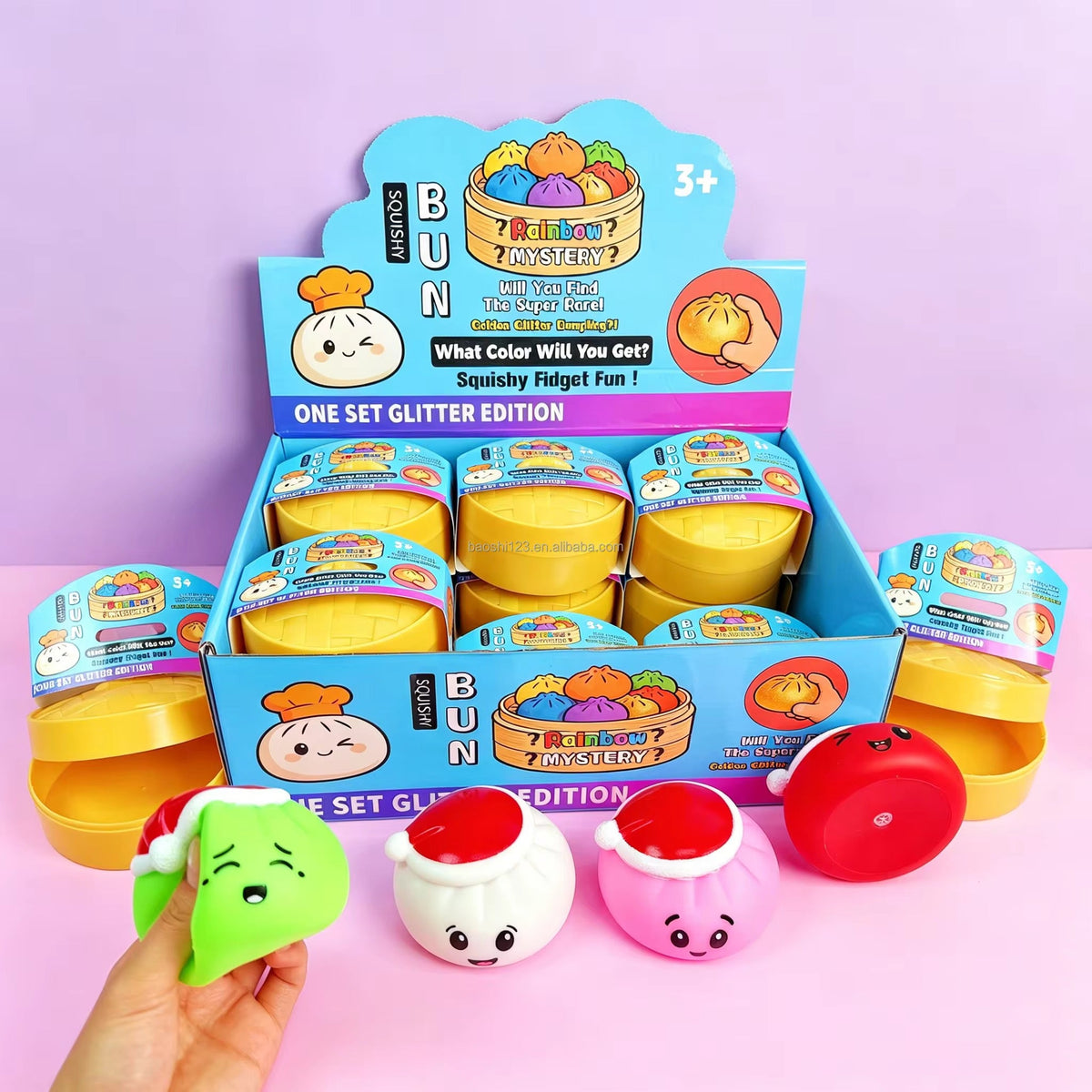 Christmas Squeaky Dumpling Squishy Toy – Mystery Color