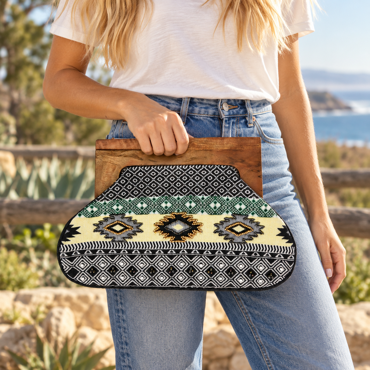 The Palm Springs Social Geometric Clutch | Mint & Lemon