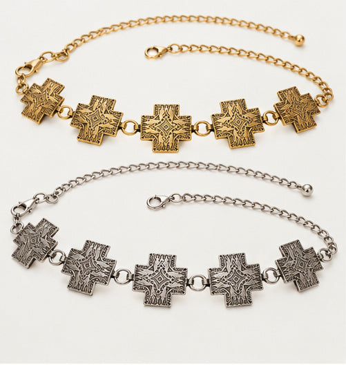 Western Engraved Cross Medallion Chain Belt – Gold & Silver